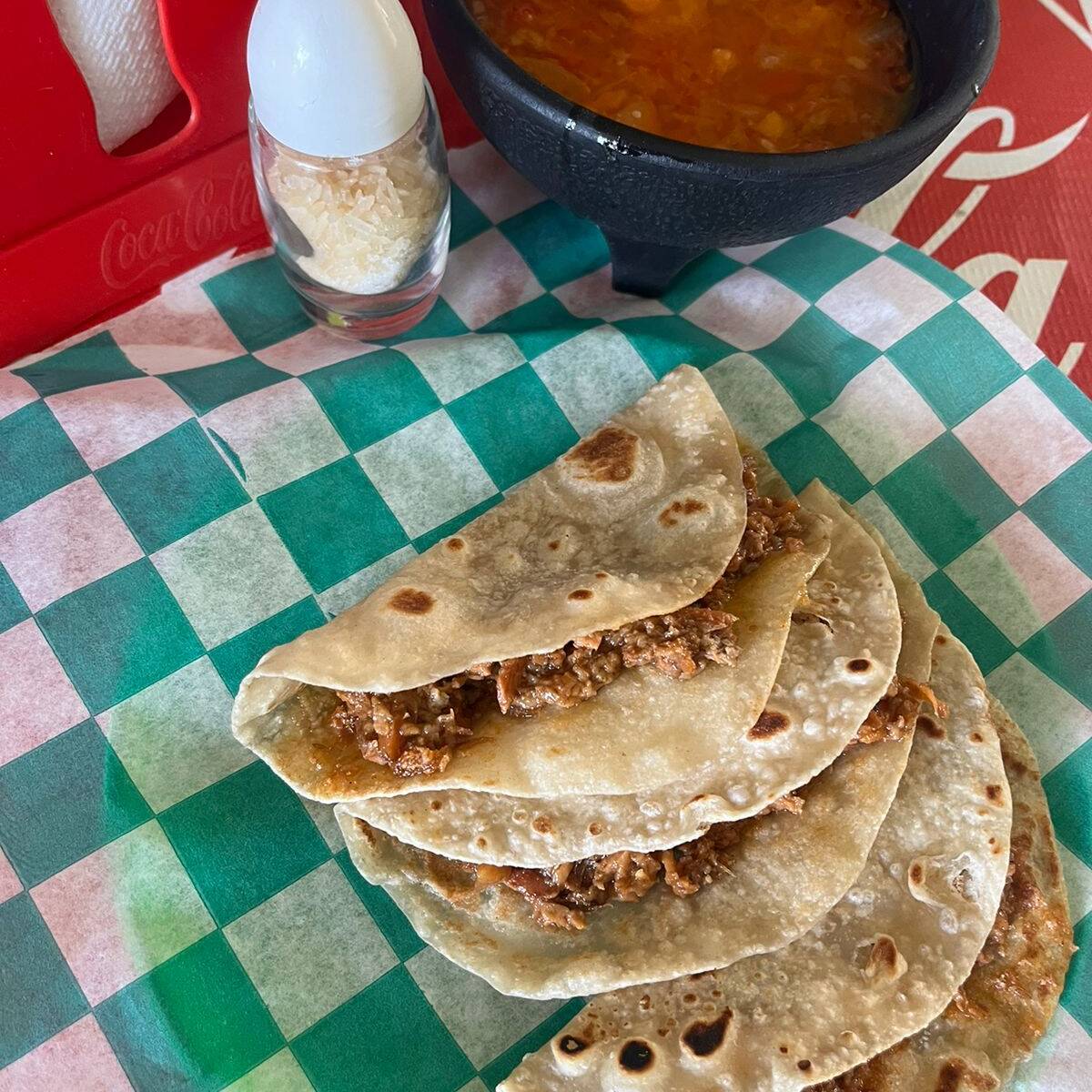 Taco de Harina con Picadillo