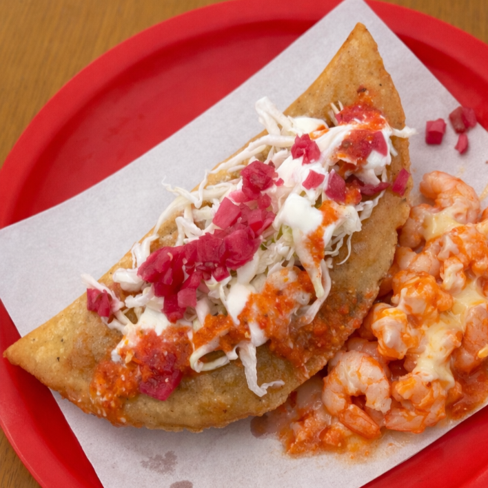 Empanada de Camarón con Queso