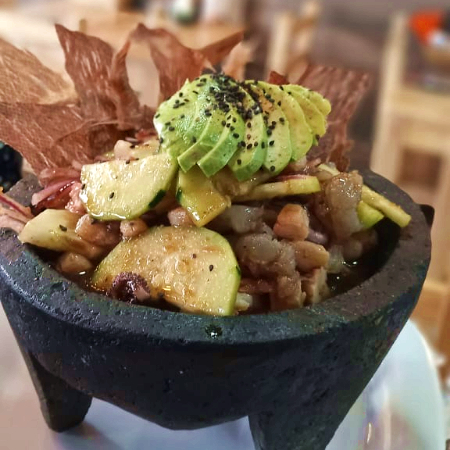 Molcajete Crudero