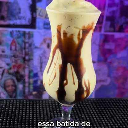Maracujá, Nutella, vodka, gelo e leite condensado