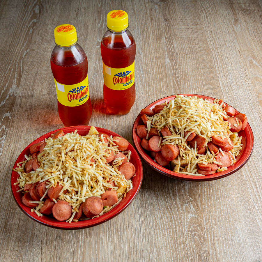 2 Salchi Sencilla y 2 Gaseosas de 250 Ml