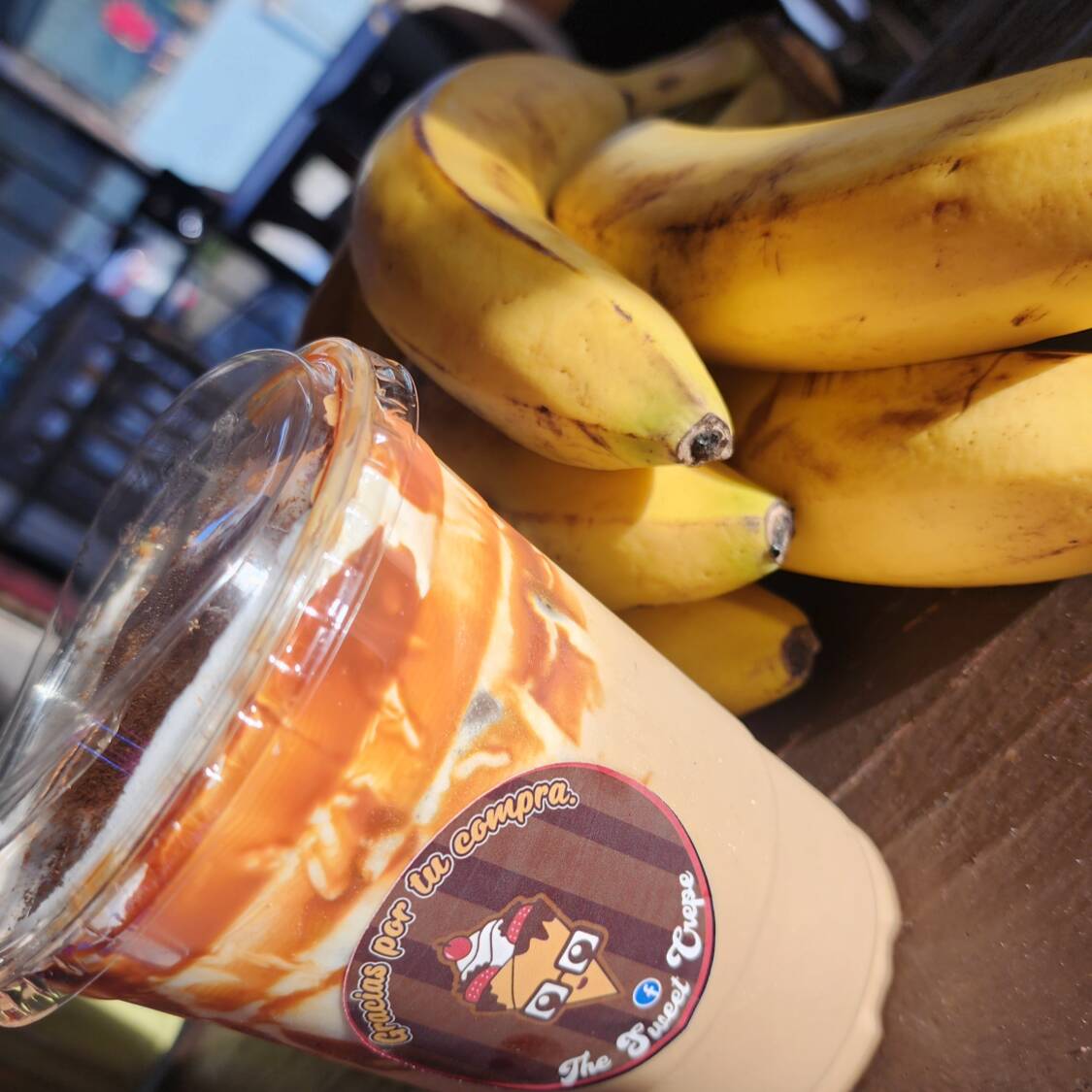 Cold foam banana latte