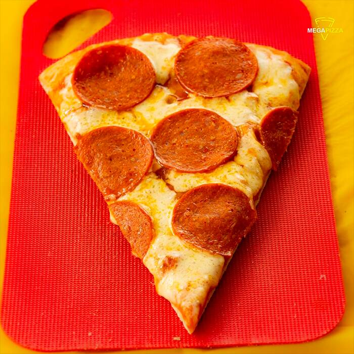 Porción de Pizza Salami + Gaseosa 250ml