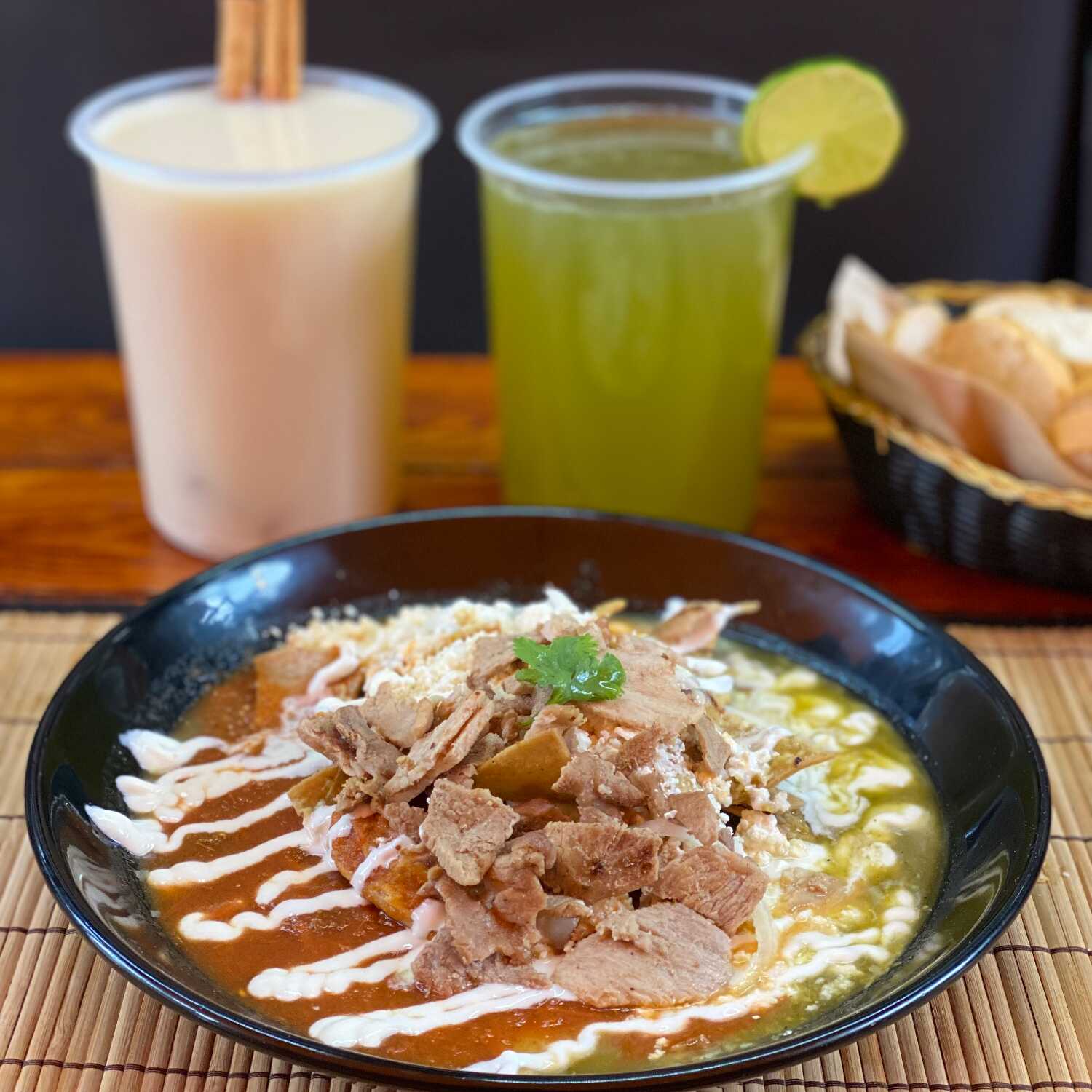 CHILAQUILES PERSONALES CON BISTEC