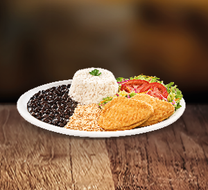 2 unidades do nosso exclusivo frango compactado (aprox. 75g cada), douradinhos e suculentos. Acompanha arroz soltinho, feijão temperado, farofa crocante, salada fresca e o molho da sua escolha.
