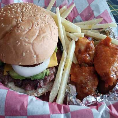 COMBO BURGUER-WINGS