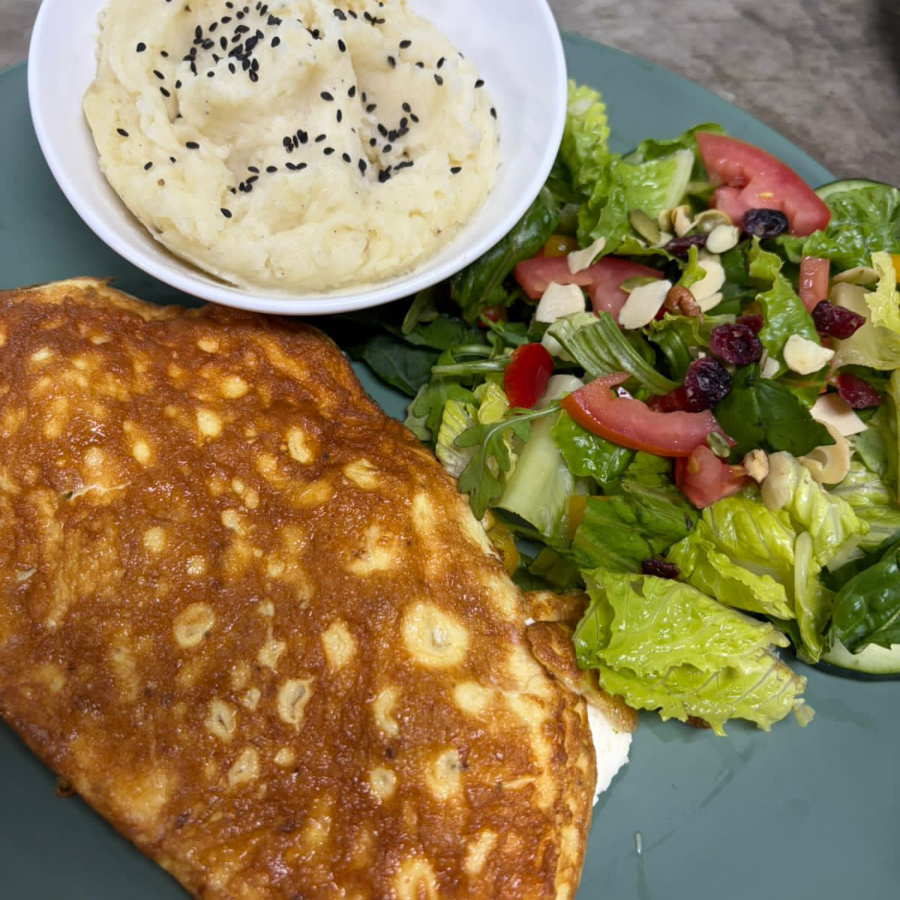 Omelette de champiñón y espinaca