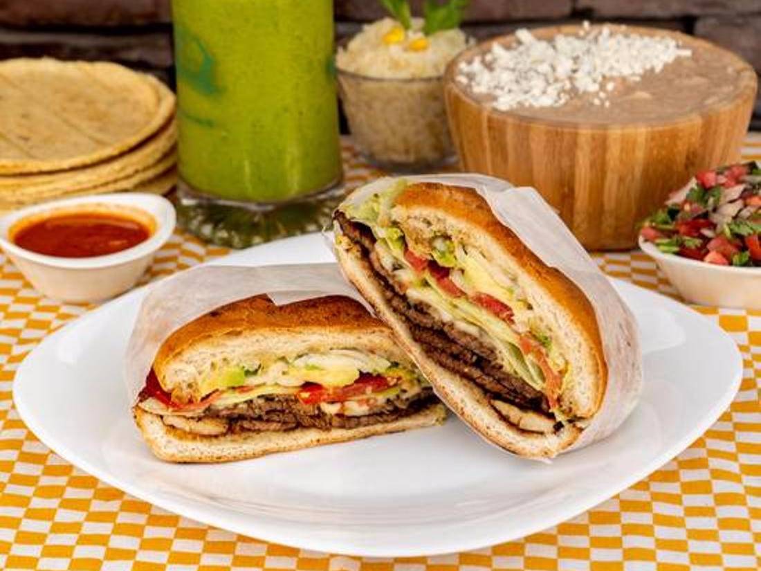 Torta de Pechuga y Asada