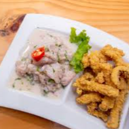 Trio Arrocero (Ceviche +chicharrón de pota +arroz)