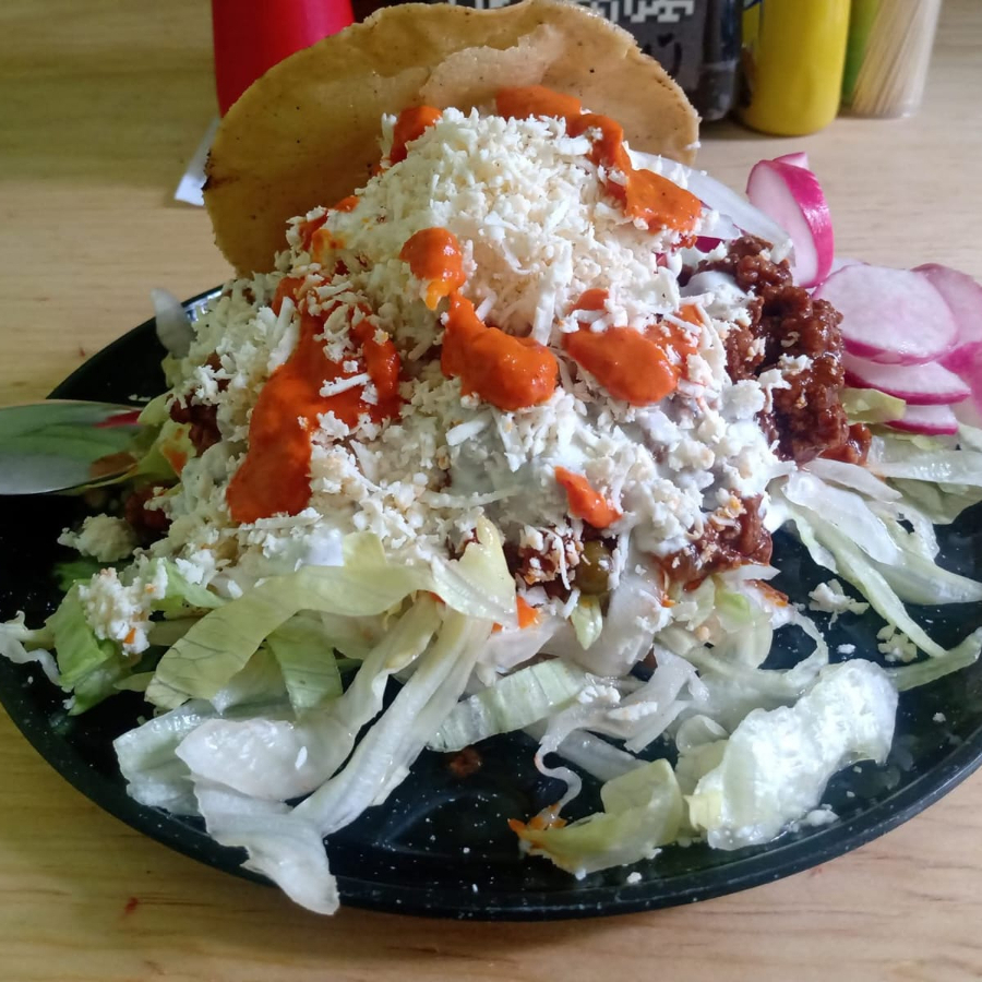 Tostada de Picadillo