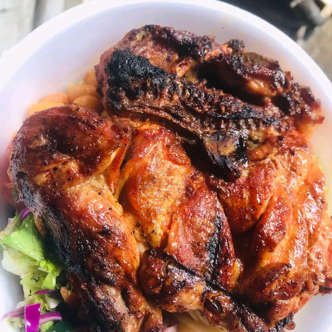 Arroz,Macarrão, feijao,vinagrete, farofa