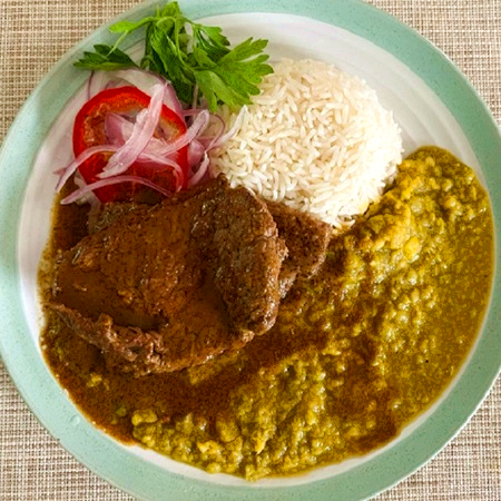 Alverjita Verde con Asado de Res