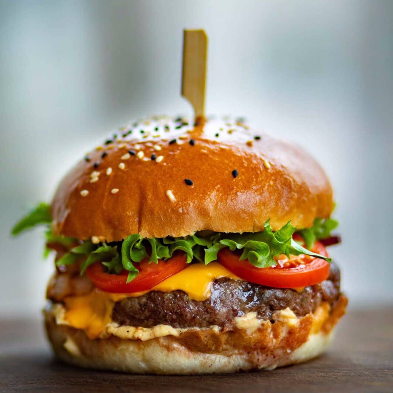 Hamburguesa Especial + Jamaica 1 Litro