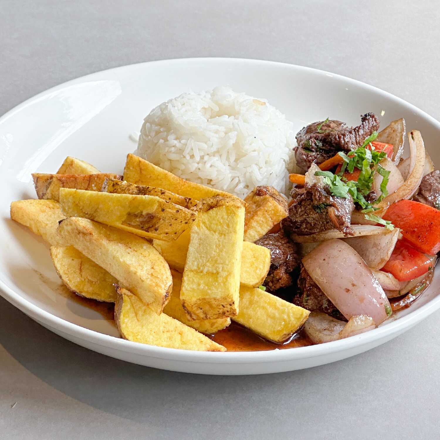 Lomo Saltado