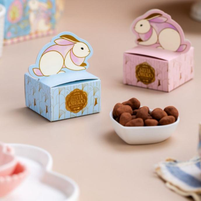 Amêndoas cobertas com chocolate. Aprox. 55g