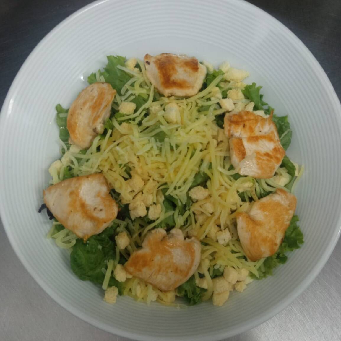 Ensalada César con Pollo