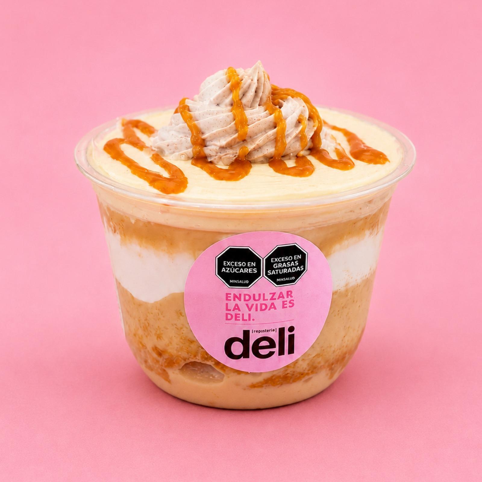 Postre Tres Leches Crema de Whisky Copa