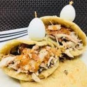 Arepa Pollo Champiñón