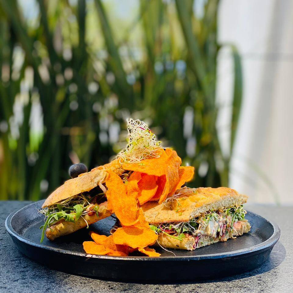 Chapata Rellena Jamón Serrano