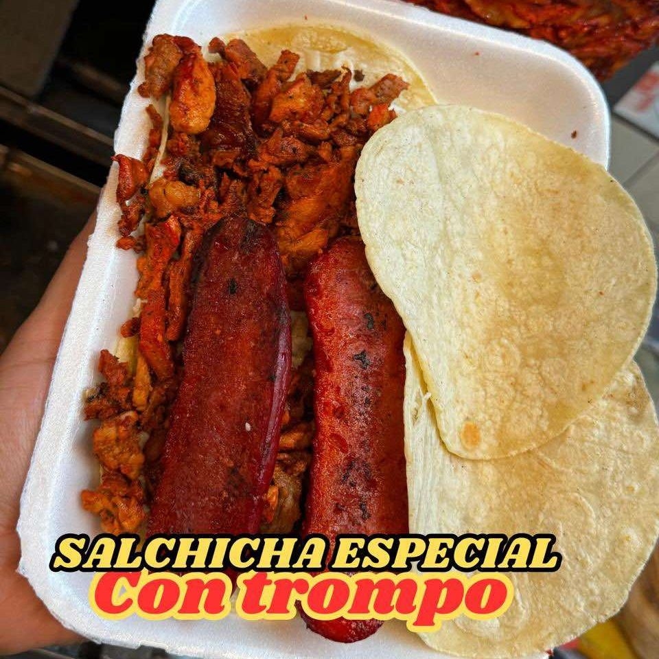 Salchicha Especial con Trompo