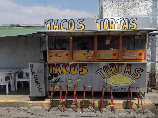 Tortas Y Tacos Blanco