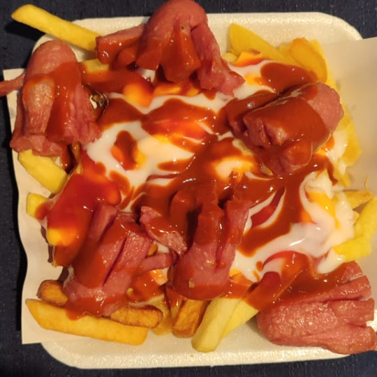 SALCHIPAPAS