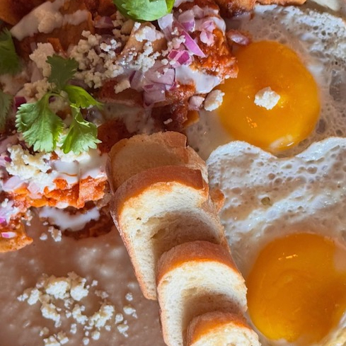 Chilaquiles Rojos