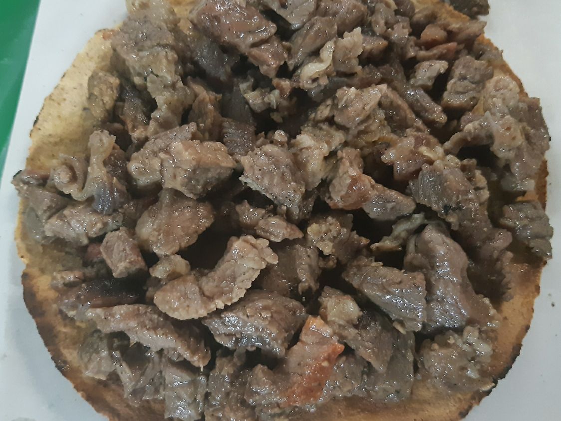 Tostada de Carne Asada
