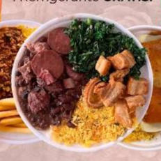 Um delicioso combo para toda família serve 3 pessoas e acompanha batata frita grande com um delicioso refrigerante de 2 litros peça aqui você vai adorar podendo utilizar seu cupom disponivel caso voce tenha vai amar este pedido.. Observação a carne do Dia pode variar de acordo com o menu ....