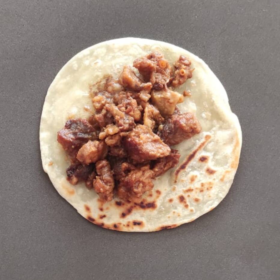 TACO DE CHICHARRON DE RES