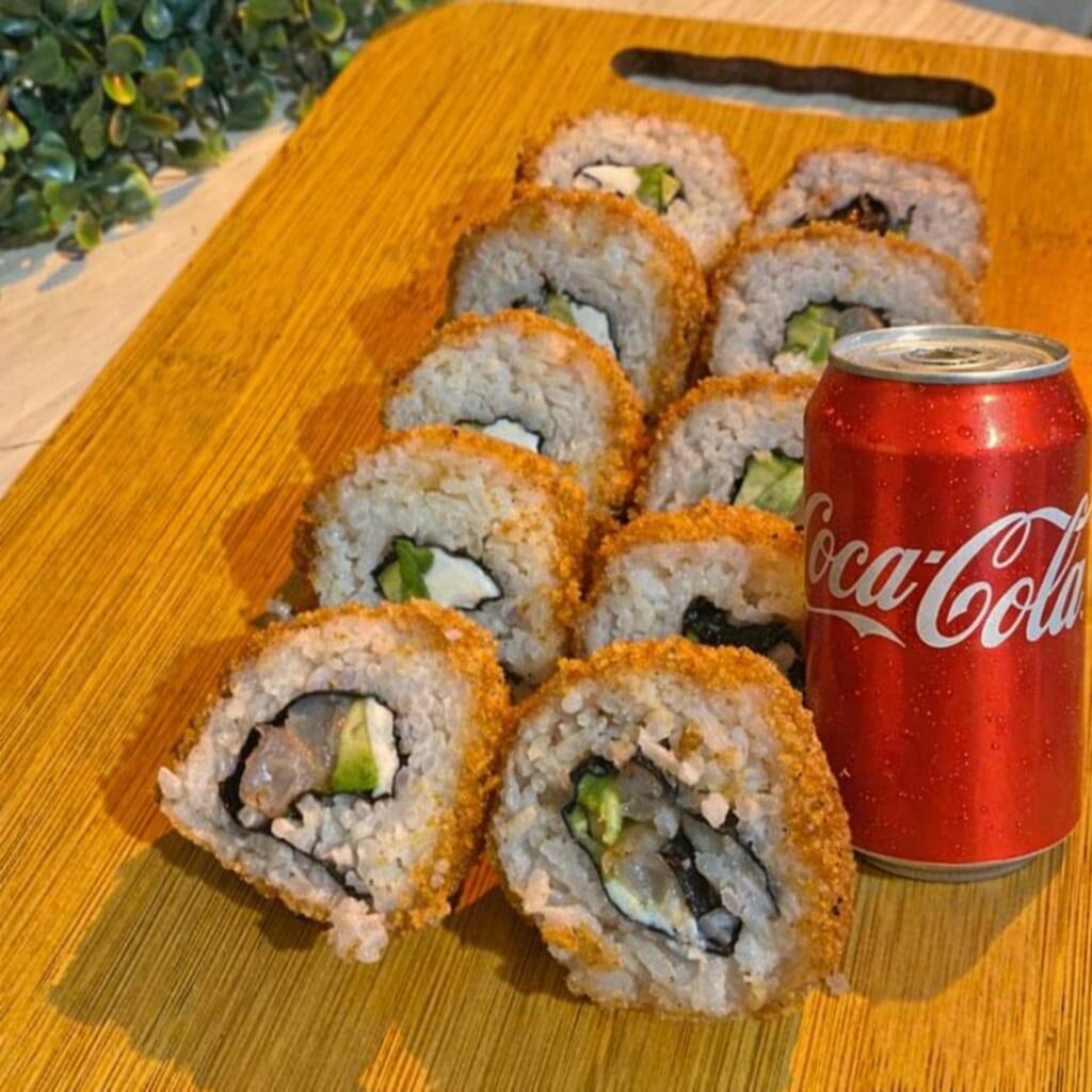 Combo Rollo + Refresco!
