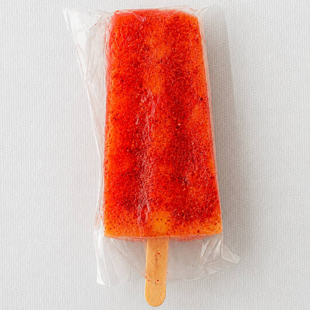 Paleta de Agua de Frutas con Chile