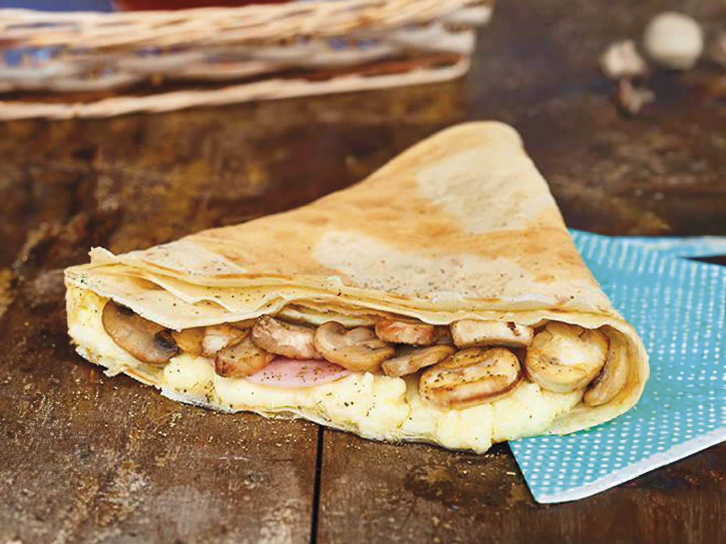 Crepe Con Jamón Queso Champiñones