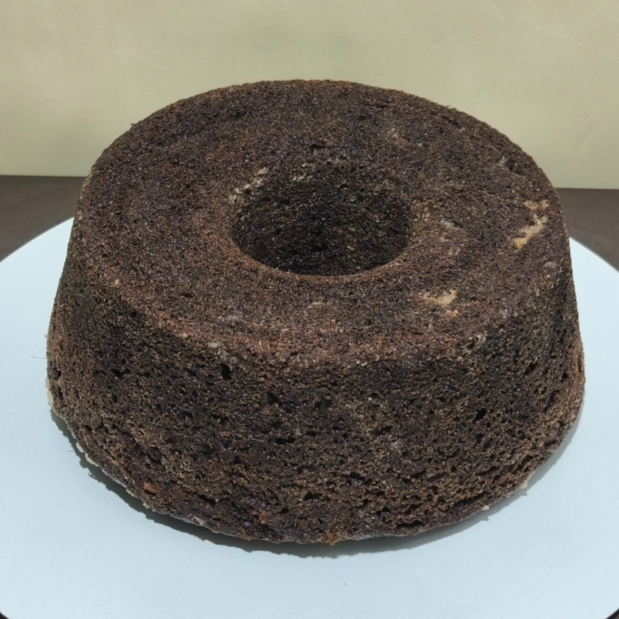 Bolo de chocolate sem recheio, massa feita com cacau 50%, verdadeiro sabor do chocolate