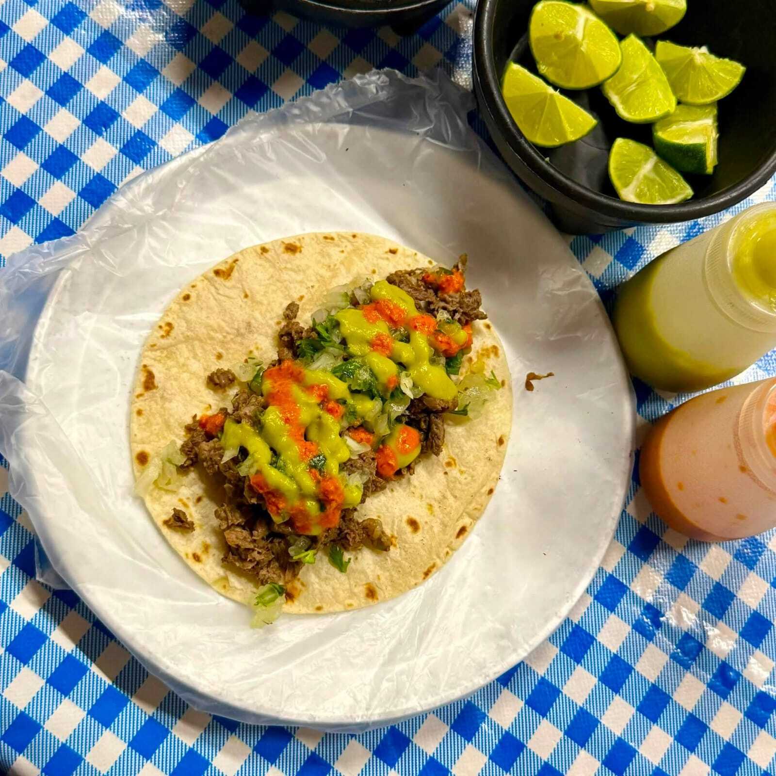 TACO DE CARNE ASADA / HARINA