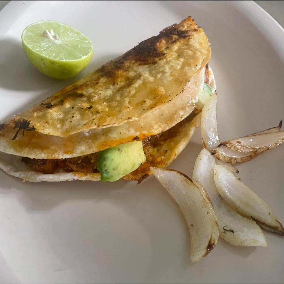TACO DORADO DE MARLYN ESTILO BARBCOA
