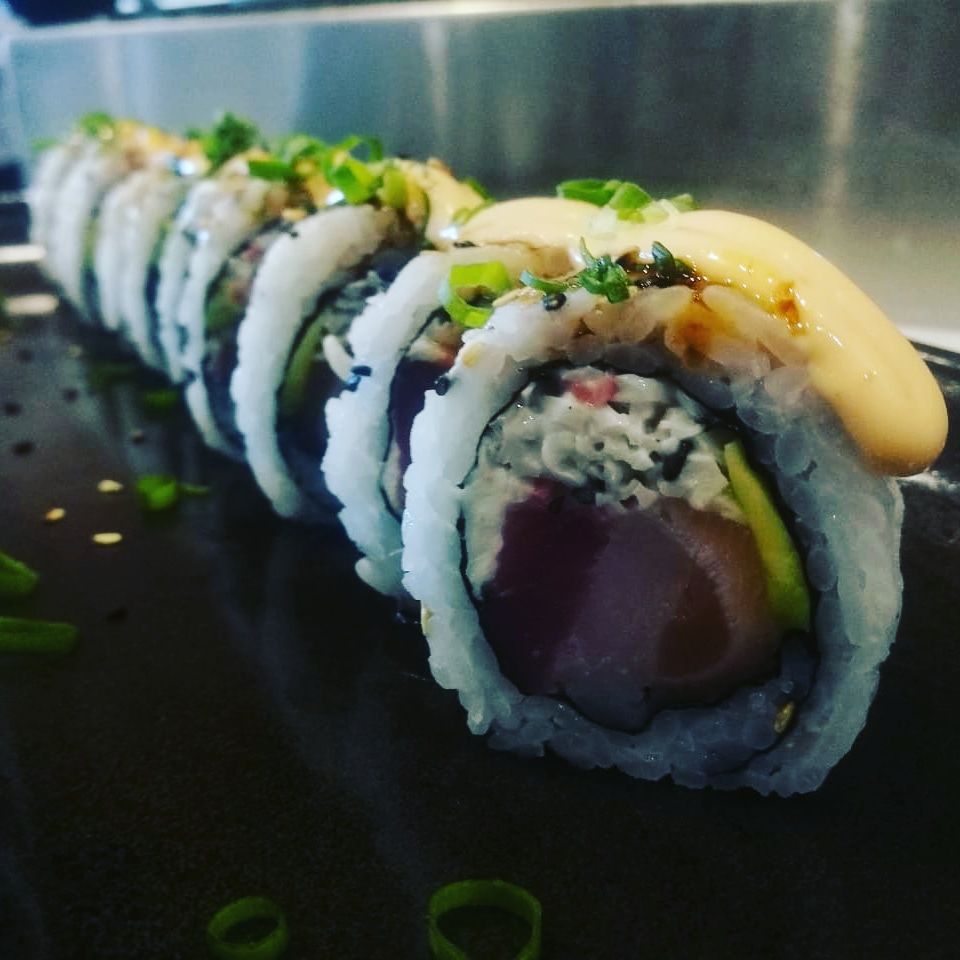 Tuna Dinamita Roll