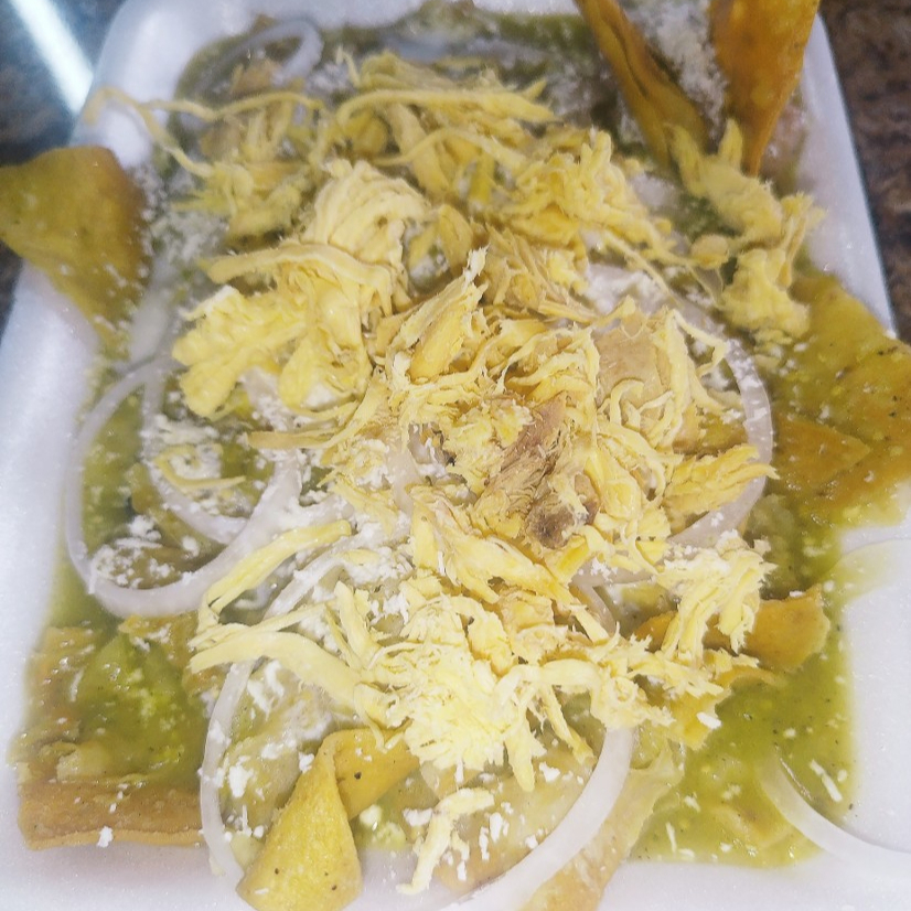 Chilaquiles Verdes con Pollo