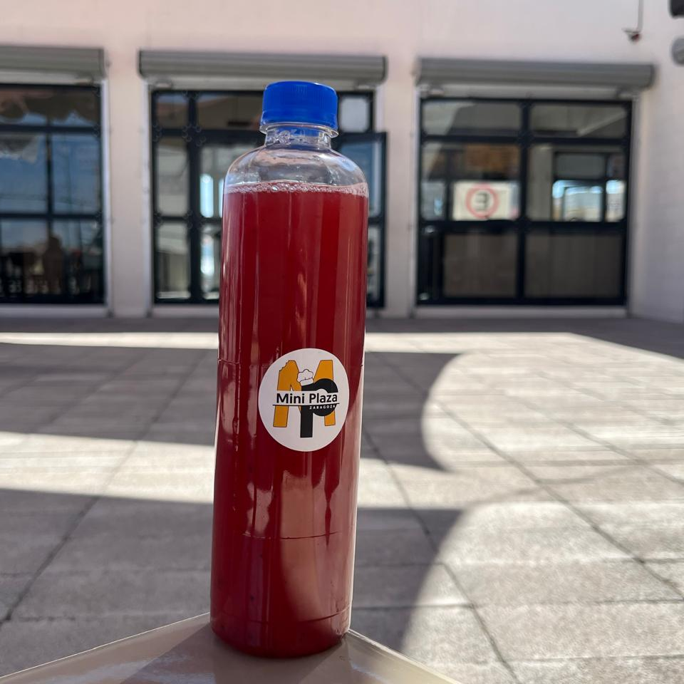 Agua Fresca Sabor Frutos Rojos