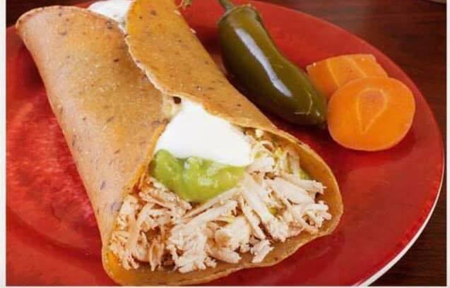 COMBO PAREJA - Tostada, Taco, 2 Consomé y 2 Bebida