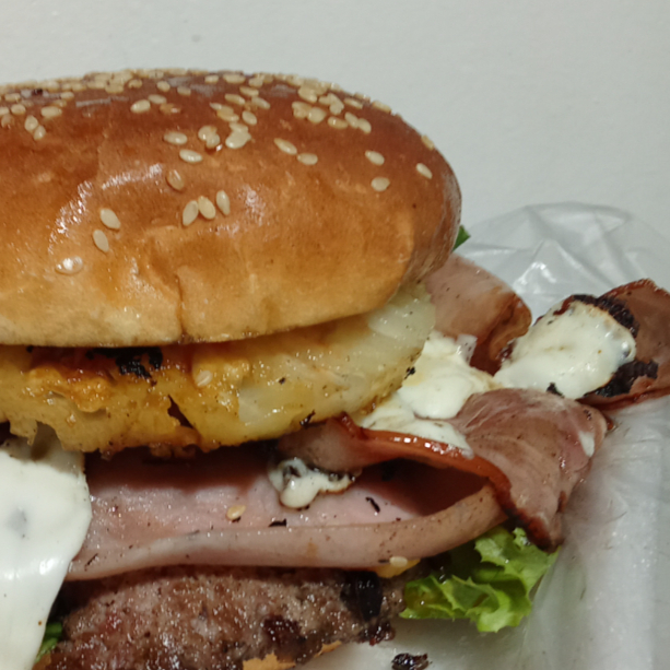 Hamburguesa Hawaiana