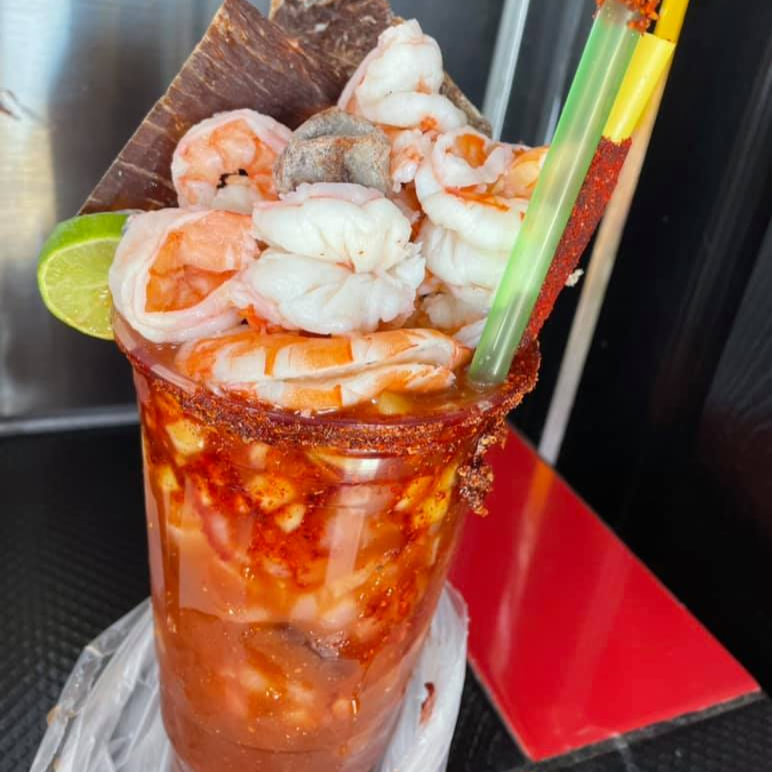 Clamato con camaron