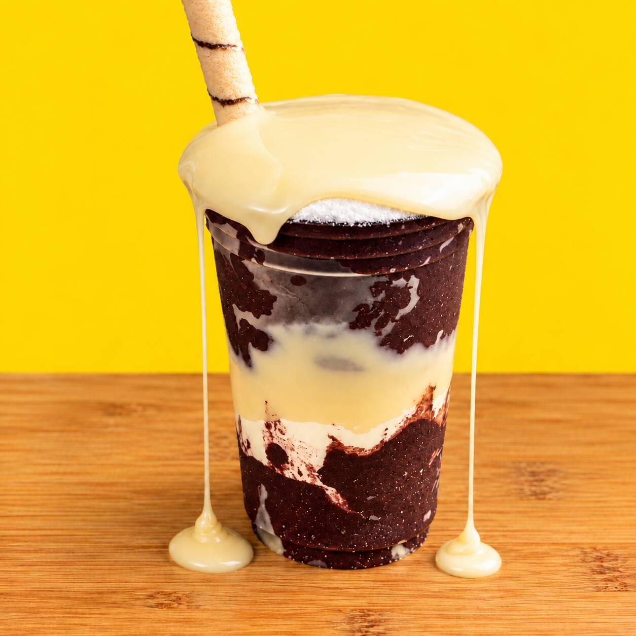 Açaí premium, leite condensado e leite em pó.