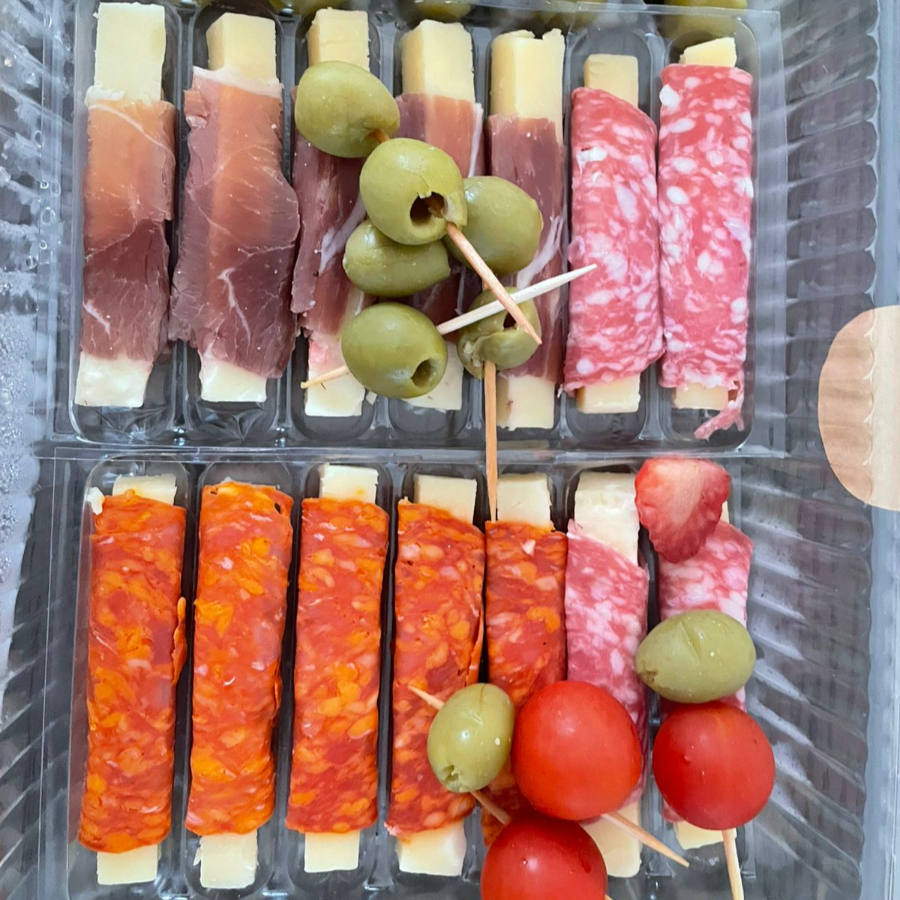 Rollitos de Queso y Cranes Frías