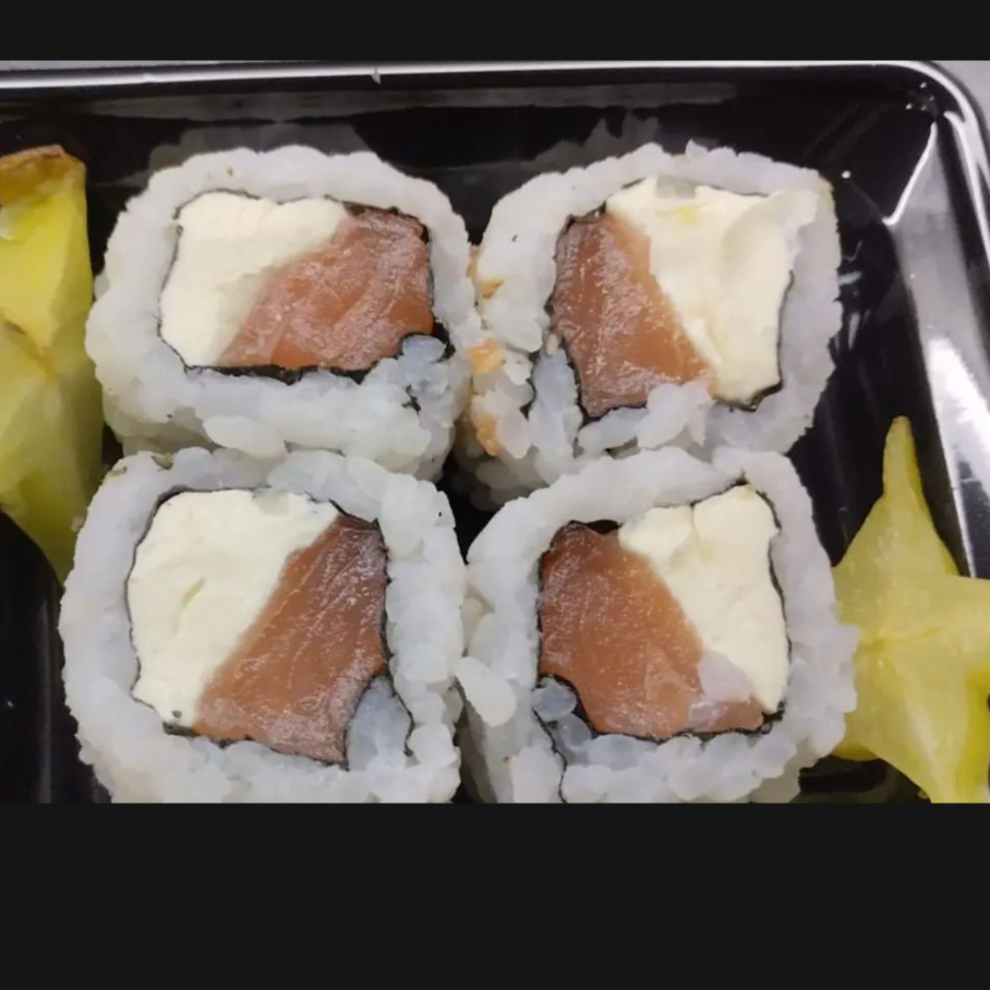 8 Unidades - Arroz, Nori, Salmão e Cream Cheese