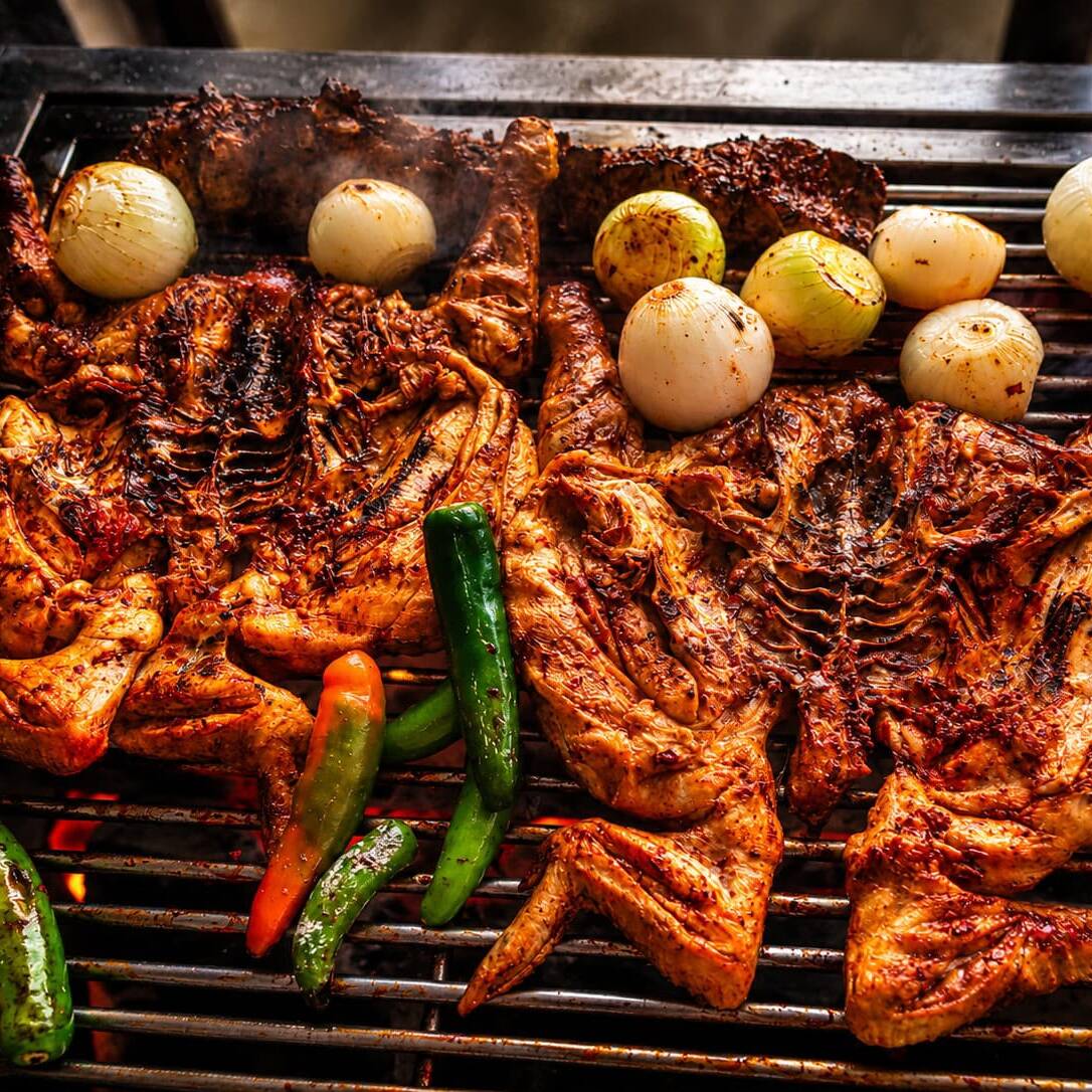Llegó La Visita (Pollo y Medio)
