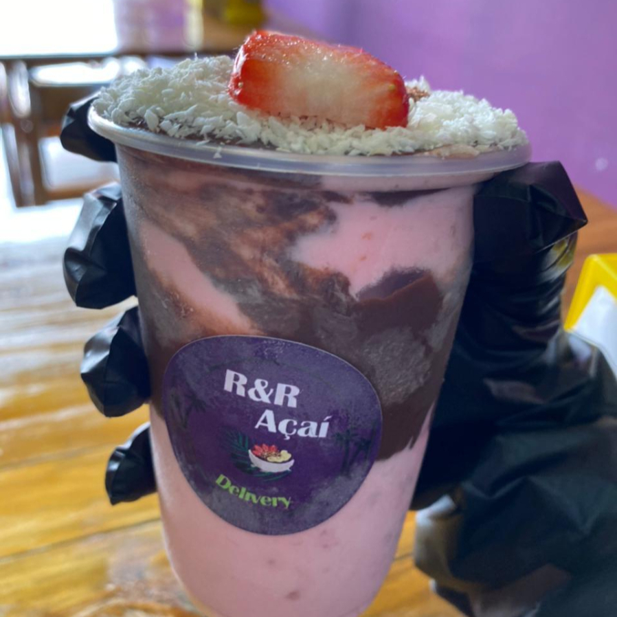 Nessa opção você pode escolher três complementos já inclusos no valor. Caso queira adicionar, temos as opções logo abaixo !