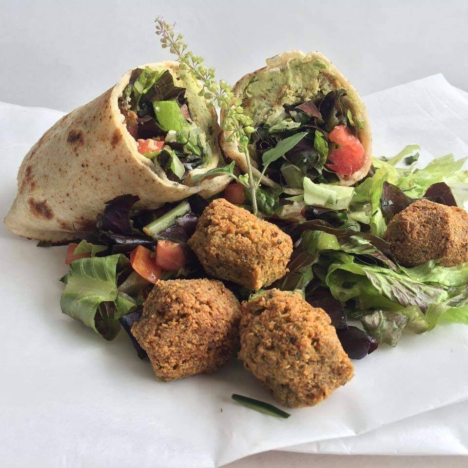 Wrap Burrito + Wrap Falafel + PAPAS GAURA + Bebida