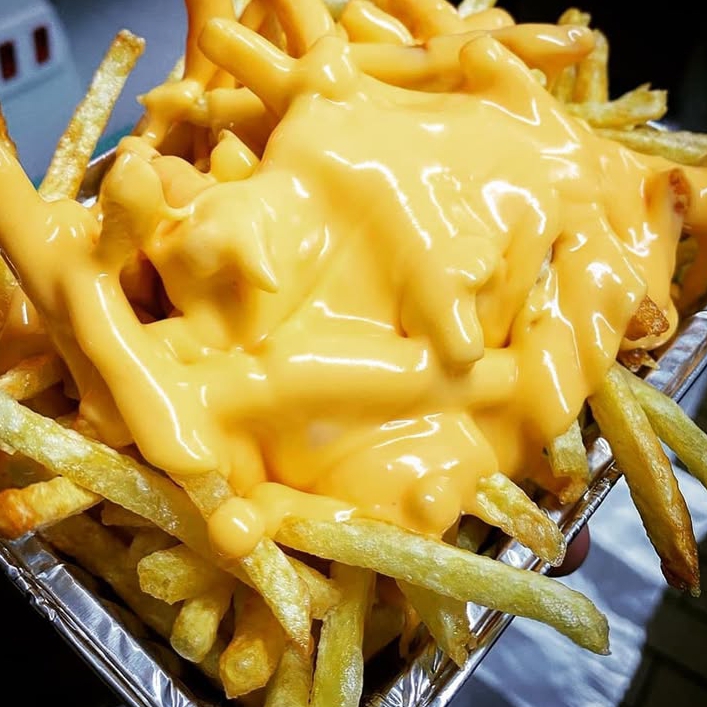 Papas Con Queso Amarillo Monchoso!