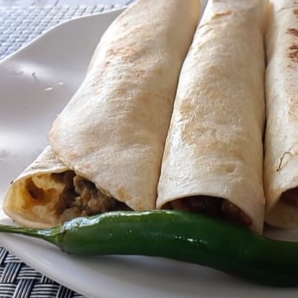 Burrito de Chicharrón de Cuero 1 x $45.00